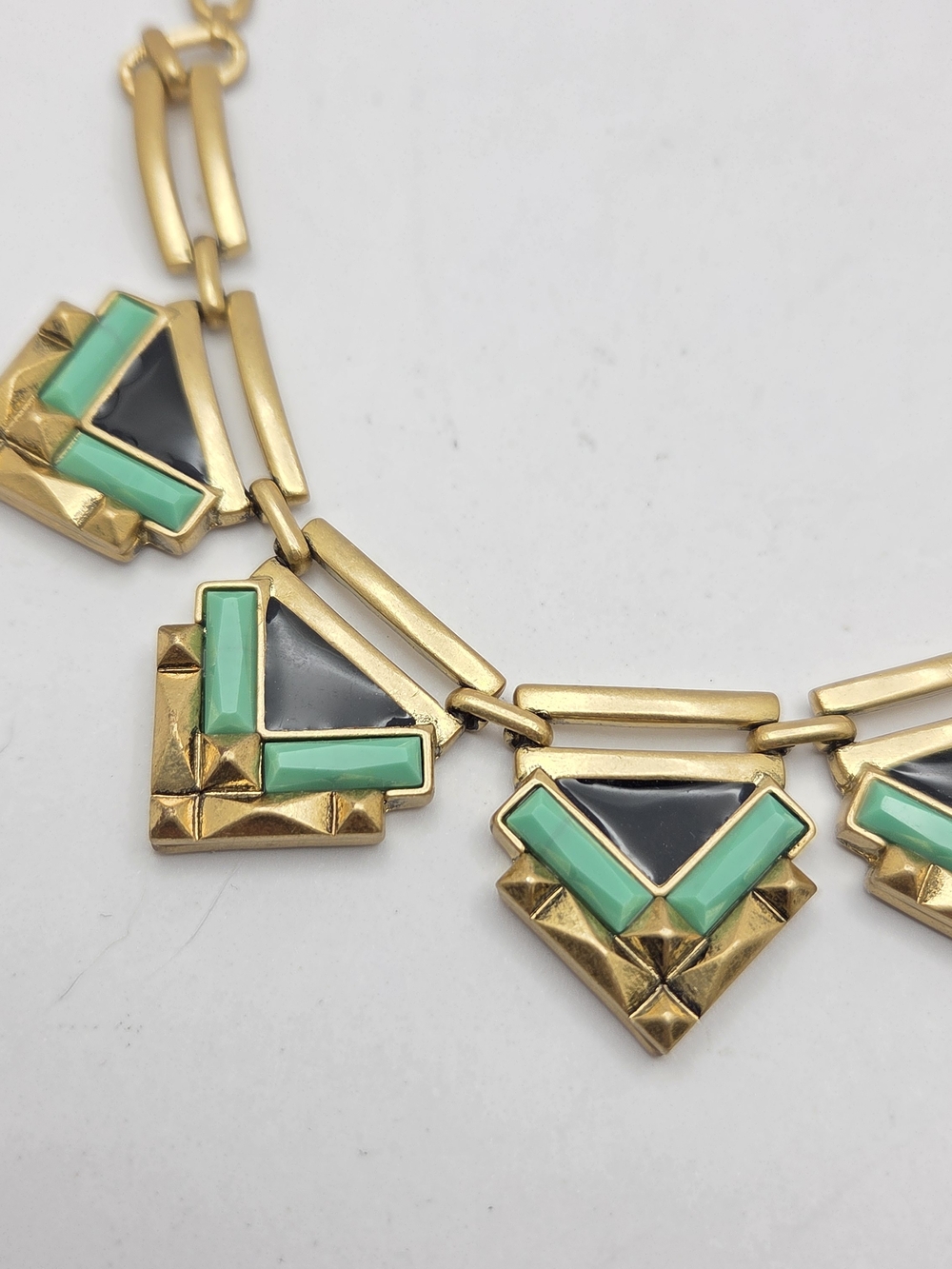 Stella & Dot Art Deco Statement Necklace Gold Tone Green Black Geometric 21" - Picture 10 of 16